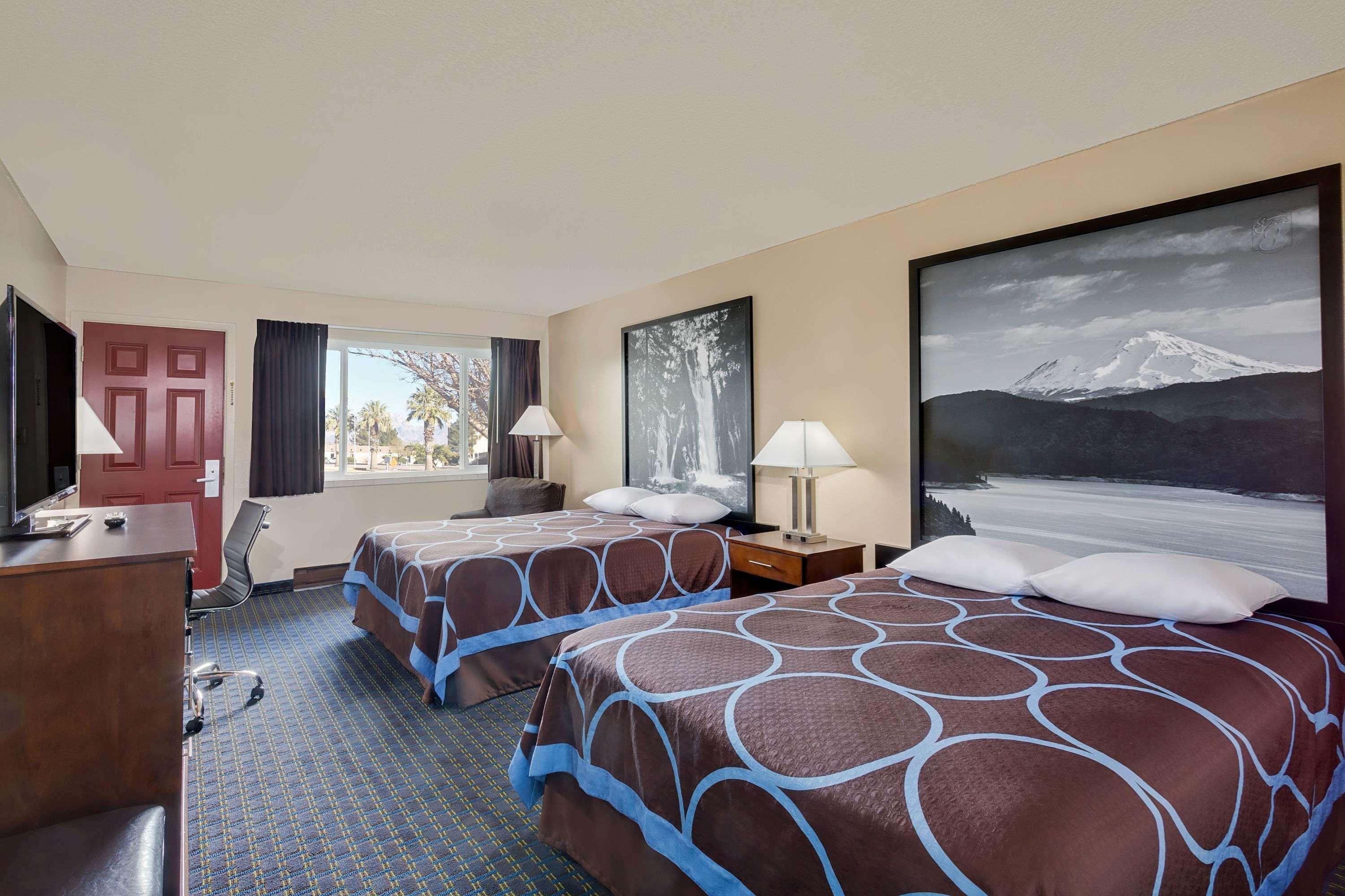 Super 8 By Wyndham Alturas Hotel Exterior photo